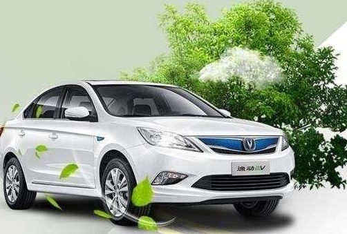 趕鴨子上架,不想買電動車?燃油車都快不賣了