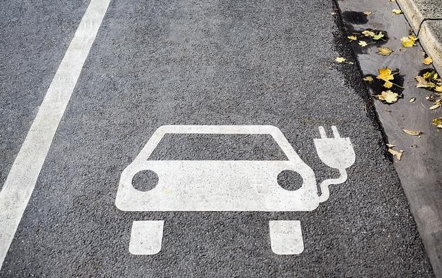 機器學(xué)習(xí)助力電動汽車電池研發(fā)，兩年充電測試可縮短至16天