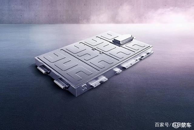 工程師造電動車的樣子，就像你小時候玩四驅車的樣子