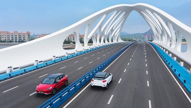 續(xù)航升至450km,2020款帝豪GSe，誰說純電動汽車不耐用？