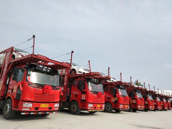 “河南造”純電動(dòng)轎車憑啥能贏得歐洲市場(chǎng)？首批200輛出口德國(guó)