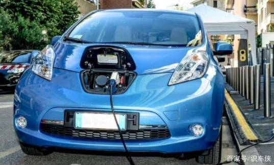 電動汽車開到?jīng)]電再充，還是隨用隨充？做對了電池壽命延長十年