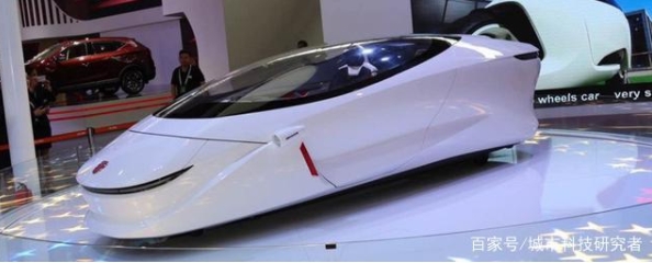 國內首款兩輪電動汽車，不管你橫著開、豎著開，都不會翻車