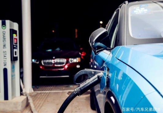 八分鐘充電85%，純電動汽車?yán)m(xù)航焦慮能解決嗎