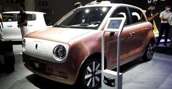 小電動(dòng)汽車多少錢？看長(zhǎng)城歐拉黑貓如何打造微型電動(dòng)汽車新勢(shì)力