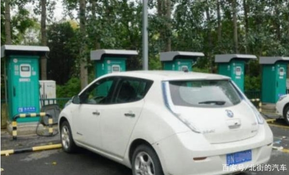 純電動汽車比燃油車更省錢嗎？算完這筆賬，車主：我想賣車
