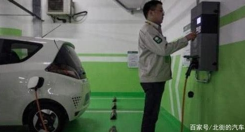純電動汽車比燃油車更省錢嗎？算完這筆賬，車主：我想賣車