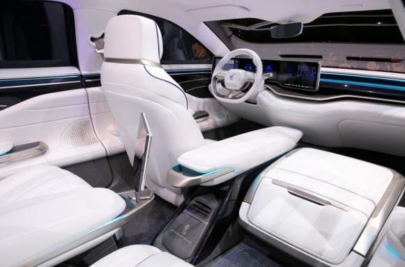 富士康正式發布純電動汽車品牌，三款電動汽車齊亮相，要火了？