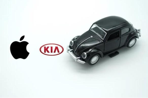 電動(dòng)汽車戰(zhàn)局?jǐn)U大:蘋果聯(lián)合起亞,亞馬遜聯(lián)合Rivian,通用汽車聯(lián)手明星