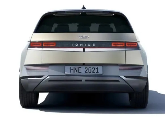 現代全新電動車IONIQ5亮相，能不能翻身就靠它了！