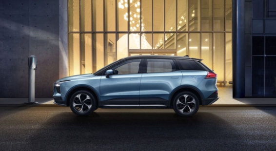 新能源汽車推薦:愛馳U5PURE獨創三明治結構電池包