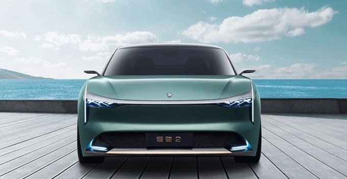 恒大汽車品牌恒馳在中國(guó)首次亮相6款新車