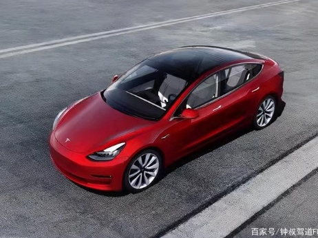 新能源車這個月賣瘋了，傳統(tǒng)車企轉(zhuǎn)型太慢了