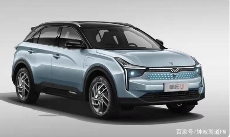 新能源車這個月賣瘋了，傳統(tǒng)車企轉(zhuǎn)型太慢了