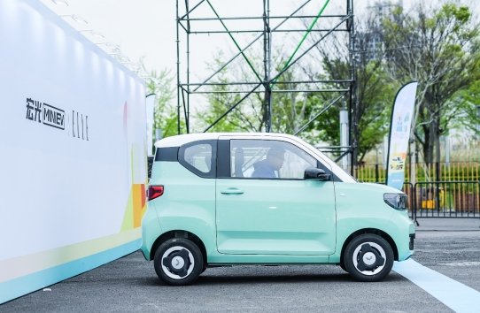 宏光MINIEV電動車銷量火爆，新能源車圈里屬它香