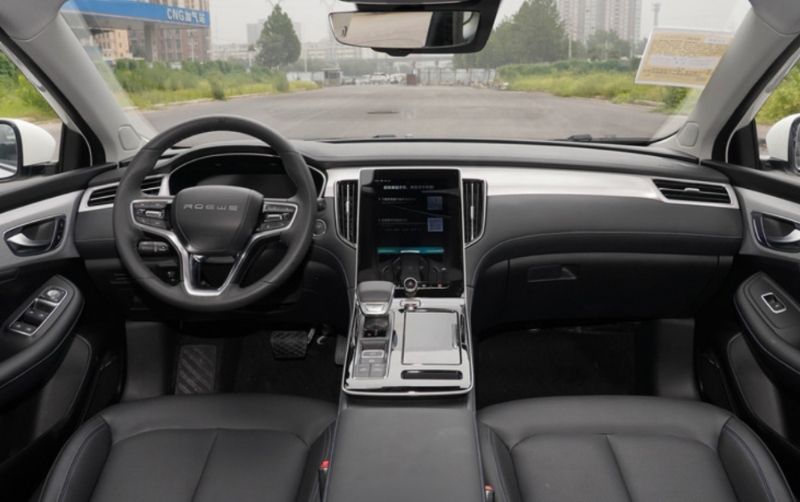 帶個大R標電動車，16.28萬起續航620公里，ER6啥來頭