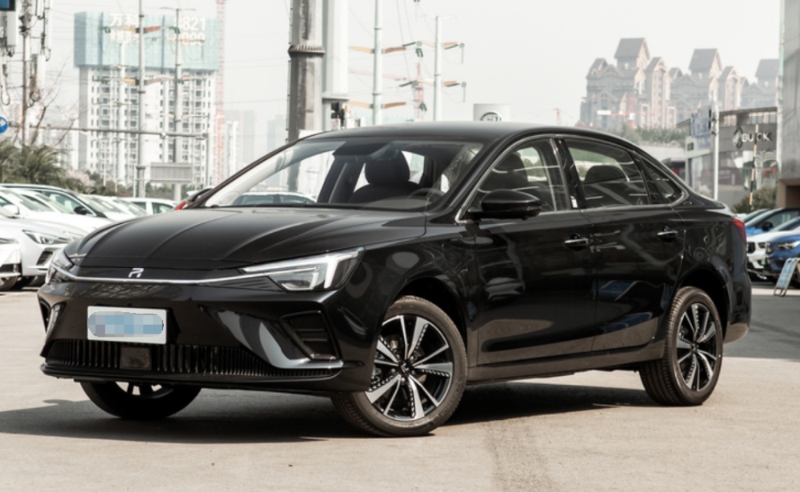 帶個大R標電動車，16.28萬起續航620公里，ER6啥來頭
