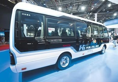 科技巨頭加盟研發(fā)中國新能源車上演“速度與激情”