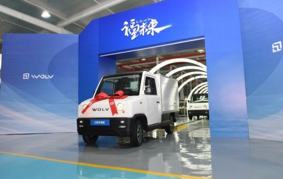 閃亮登場!這款新能源車,江陰造