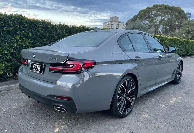 寶馬530eMSPORT評測：帶點電動的豪華轎車