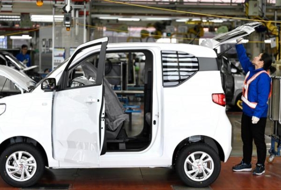銷量連續(xù)六年全球第一風口上的新能源汽車將“駛”向何方？