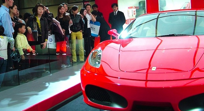 法拉利第二季度盈利翻倍，2025推出首款純電動車