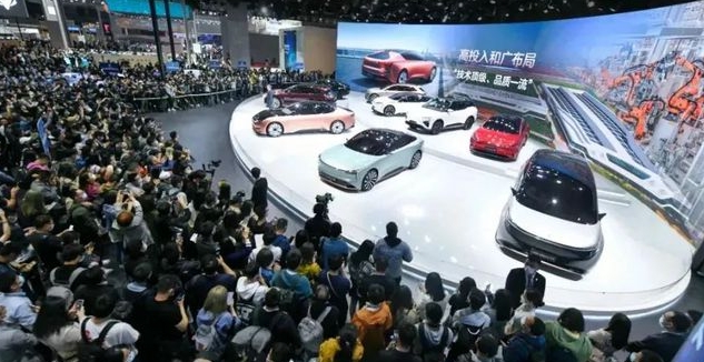 恒大汽車真來了？恒馳7現身，路試