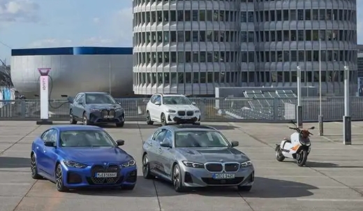 BMWi3作為全電動3系首次亮相，僅面向中國市場