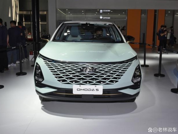 奇瑞全新SUV亮相,看上去像電動汽車,實(shí)際上卻是燃油汽車