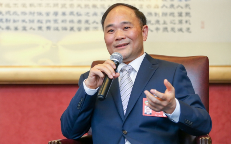 全國(guó)人大代表李書福:建議加大電動(dòng)汽車換電體系建設(shè)