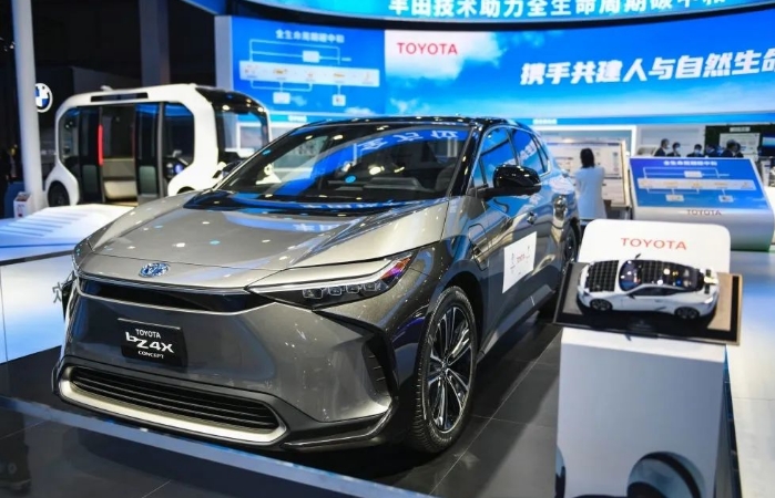 眼看中國成為“電動汽車大國”，日本心情復(fù)雜