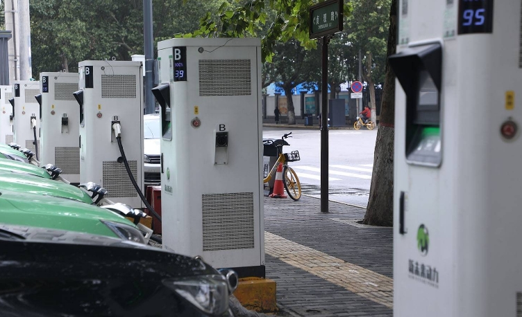 電動汽車補能前景廣闊充電樁企業搶奪市場“蛋糕”