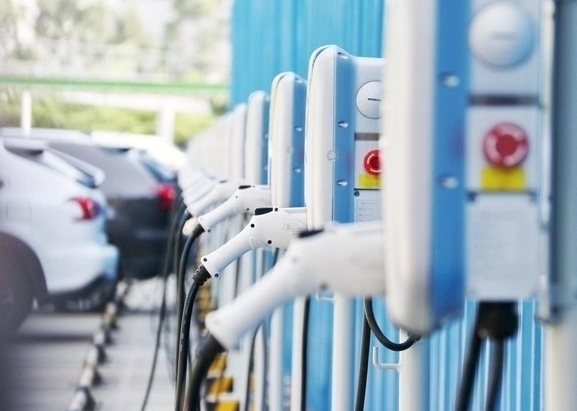海南猛推新能源汽車!購買一年內電動車直接發錢
