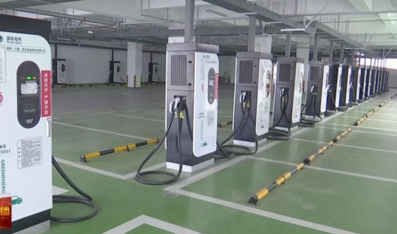 銀川市加快布局電動(dòng)汽車充電樁今年將新建134臺(tái)