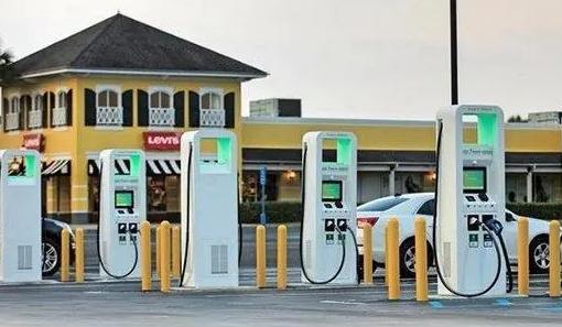 美國運輸部為電動汽車充電站建設制定標準
