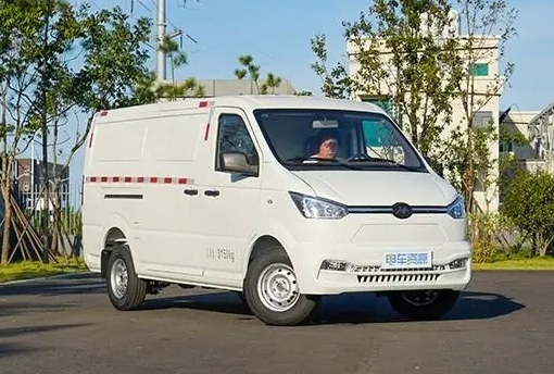 新吉奧多款純電動(dòng)汽車亮相2022新能源汽車下鄉(xiāng)活動(dòng)昆山車展