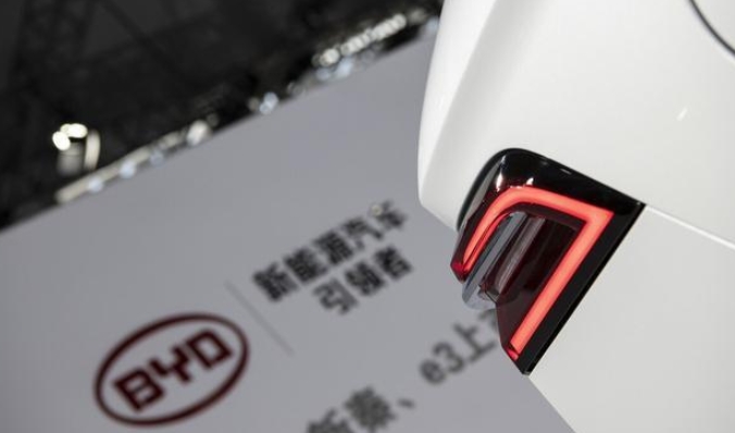 世界燃油車即將淘汰，中國電動汽車準備征服世界