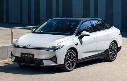 新電途+小鵬，駕乘電動汽車領略祖國壯美河山