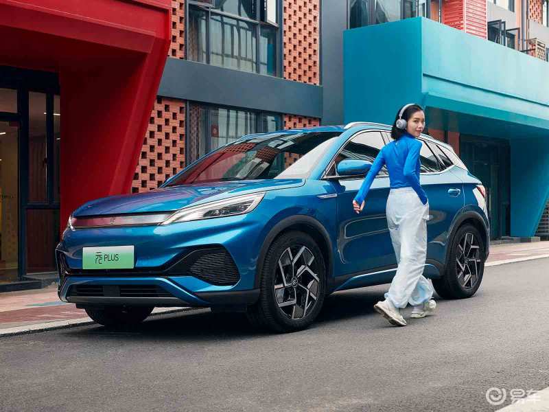 各級(jí)別純電動(dòng)汽車排行，二三十萬(wàn)買特斯拉，四五十萬(wàn)選蔚來(lái)？