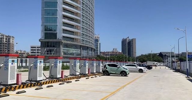濰坊布局電動汽車充電設施發展，力爭三年后充電樁達一萬兩千個
