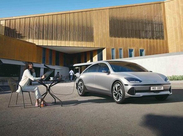 現(xiàn)代汽車純電動汽車IONIQ(艾尼氪)6全球首秀，最大續(xù)航里610km