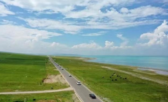 第九屆環青海湖(國際)電動汽車挑戰賽西寧發車