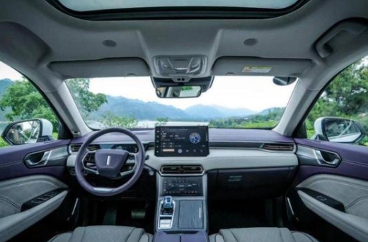 高端新能源汽車什么樣？魏牌拿鐵DHT-PHEV用技術說話