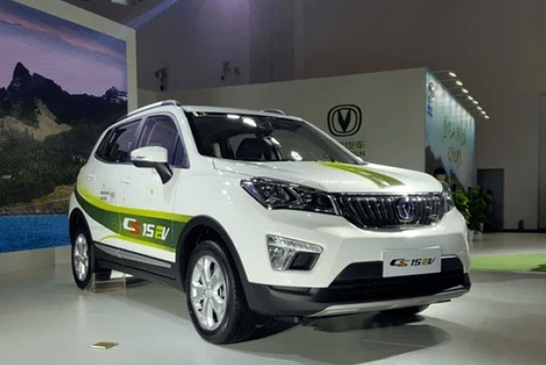 長(zhǎng)安CS15EV上市純電動(dòng)汽車?yán)m(xù)航達(dá)350km