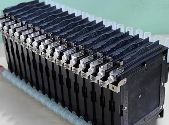 充電12分鐘續航1200公里，印度攻克鋁電池，將引領新能源汽車？