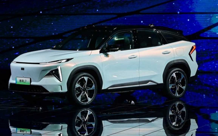 吉利推出Galaxy車型系列，包括輕型電動(dòng)轎車概念