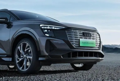 豪華電動汽車選哪款?上汽奧迪Q5etron用實力給你答案