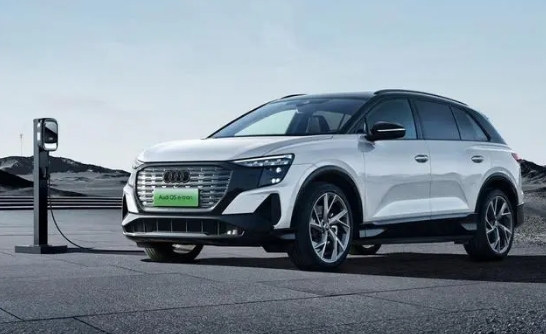 豪華電動汽車選哪款?上汽奧迪Q5etron用實力給你答案