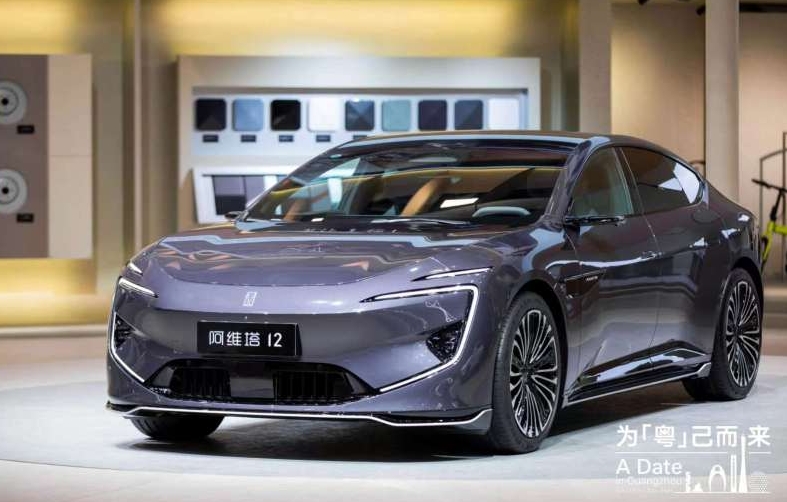 定義智能電動汽車豪華新標準