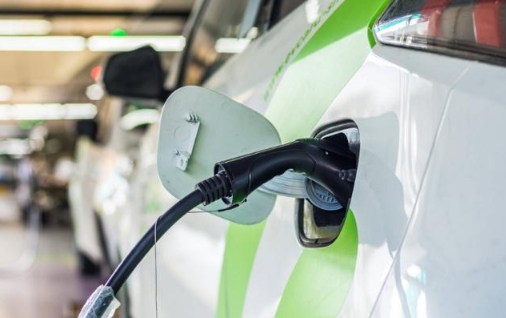 六年前買純電動汽車的車主，現狀如何，換電池真的要8、9萬嗎？